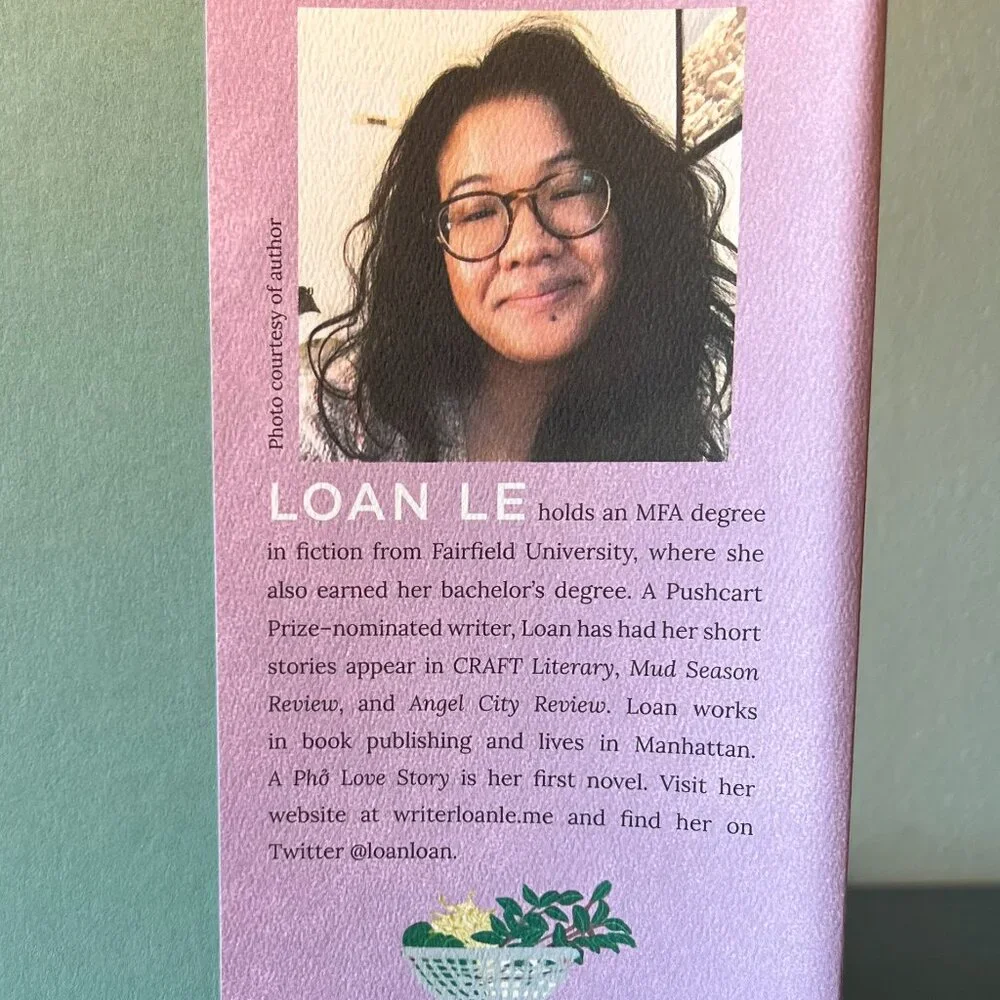 A Pho Love Story Loan Le YA Romantic Comedy Fiction Book Simon and Schuster NWT